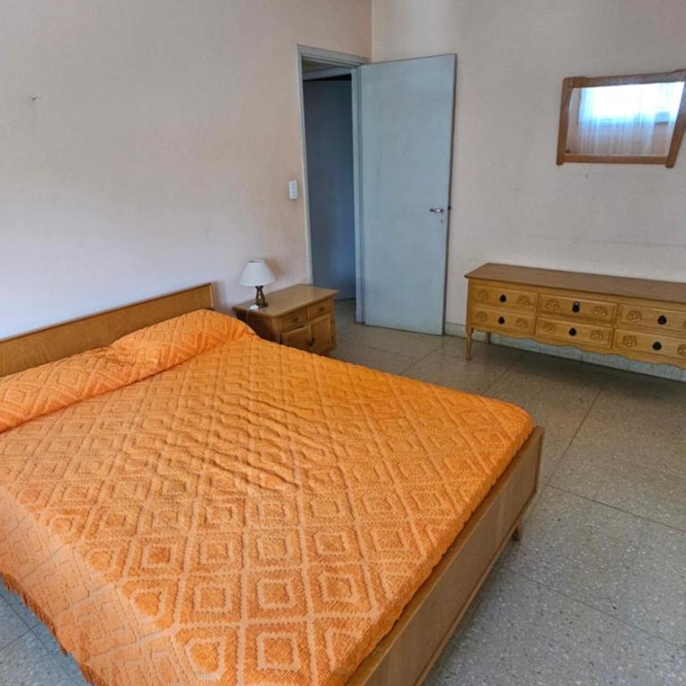 Amplio depto con ubicación ideal - Edificio Buenos Aires - Apartamento de 2 dormitorios - 12