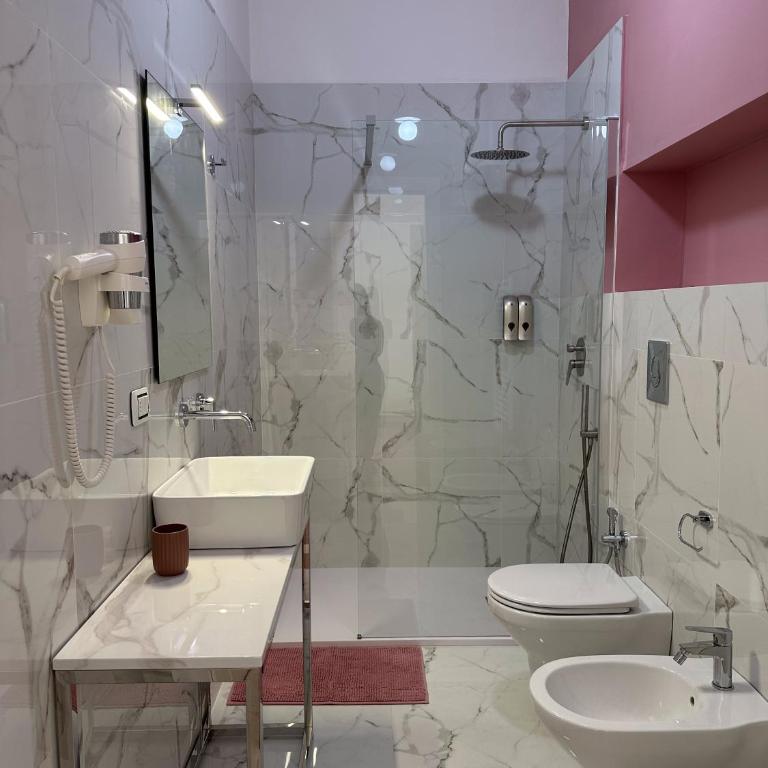 Giardino del Geco - Camera Familiare con Bagno Privato - 9