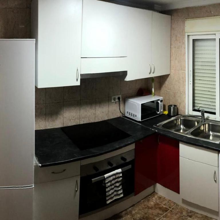Alojamiento entero céntrico - Two-Bedroom Apartment - 8