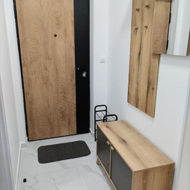 Mountain view - One-Bedroom Apartment - 2