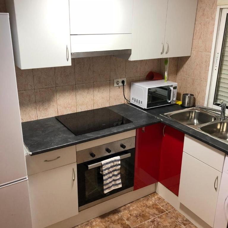 Alojamiento entero céntrico - Two-Bedroom Apartment - 2