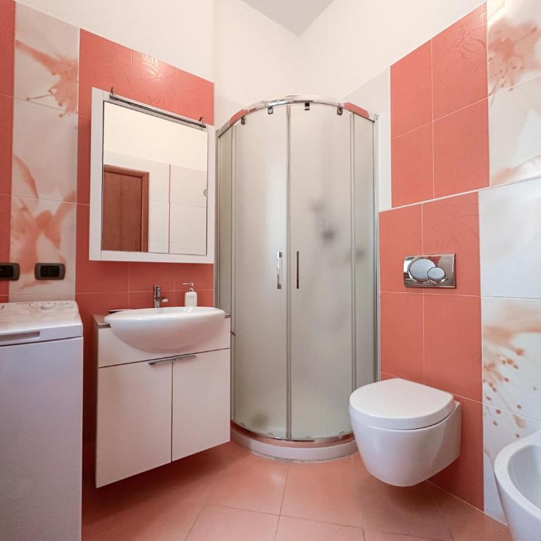 Vista Ghirlandina - Attico sul tetto del centro al settimo piano - Appartamento con 2 Camere da Letto - 41
