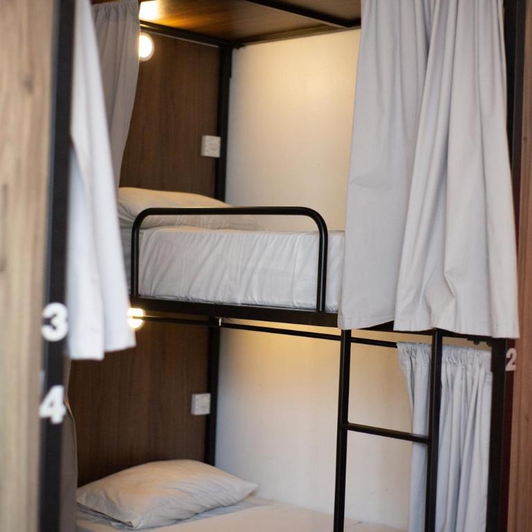 Meridiano Hostel Boutique - Cama Individual en habitación compartida femenina - 8