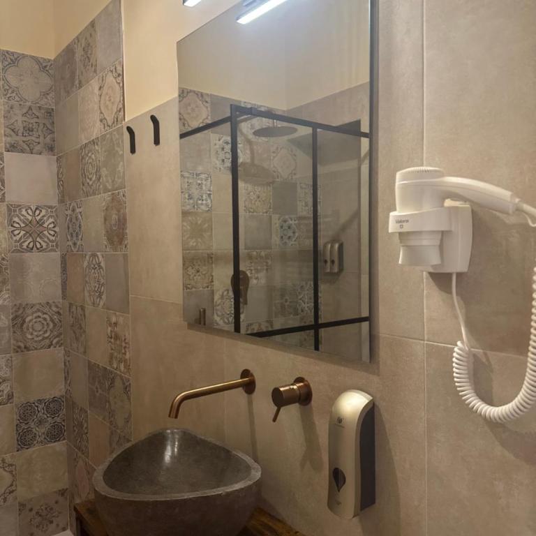 Giardino del Geco - Camera Matrimoniale con Bagno Privato - 9