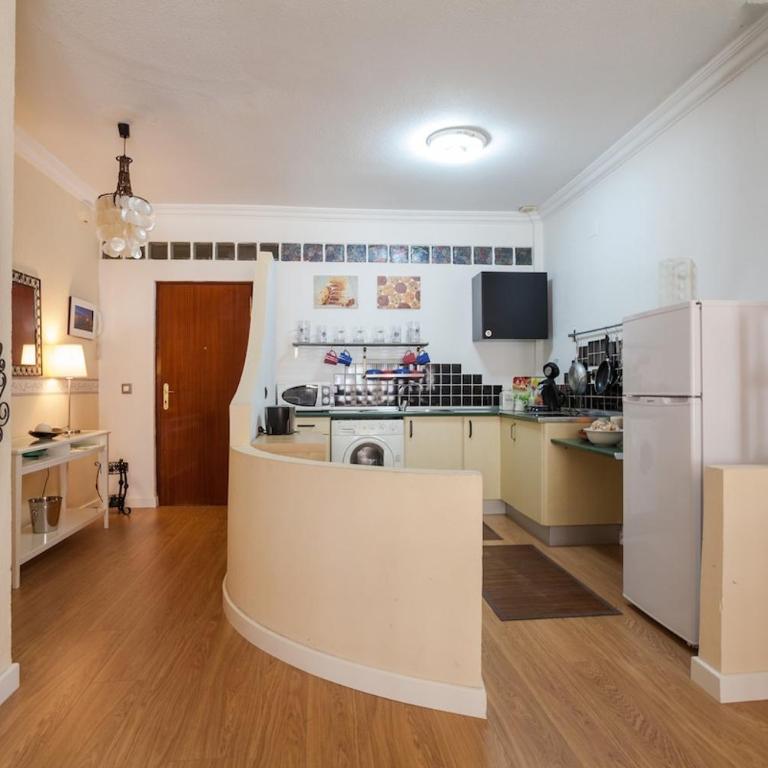 En CARRERA OFICIAL SEMANA SANTA - Apartamento de 2 dormitorios - 5