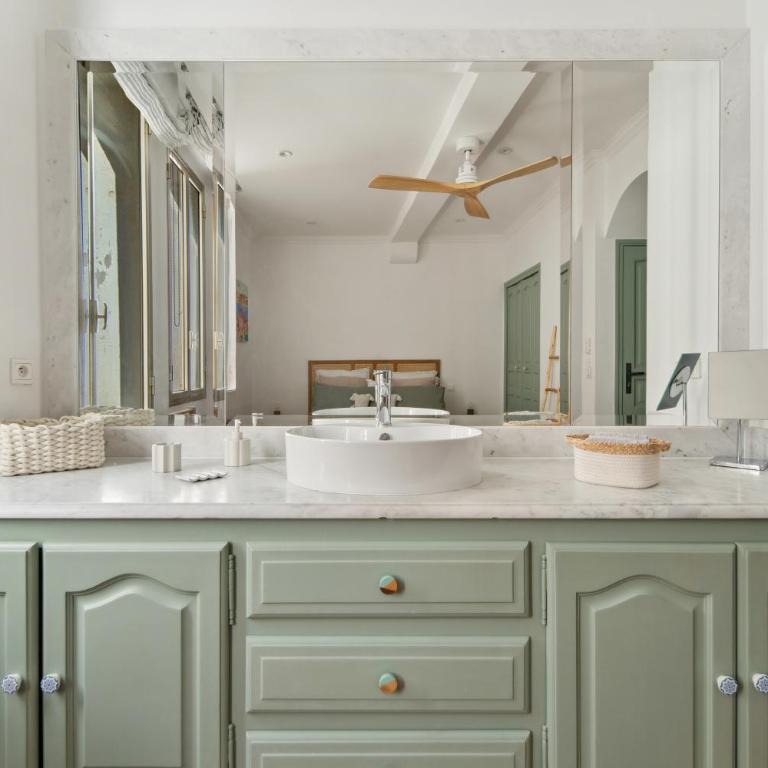 Apartment with SEA VIEW in St Tropez - La Ponche - Appartement 1 Chambre - 24