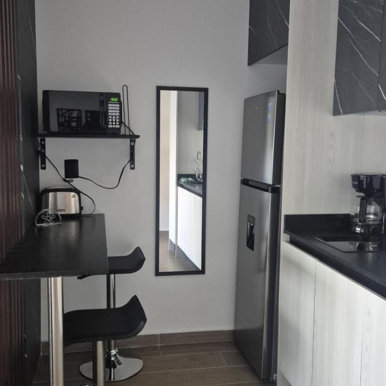 Charming equipped studio near 5th Avenue - One-Bedroom Apartment - 23