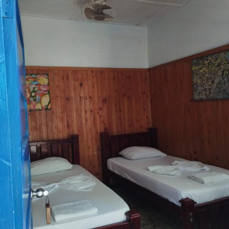 Hostal Luna Llena Getsemaní - Habitación Estándar con baño compartido - 2 camas - 4