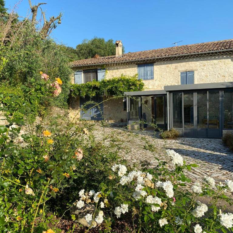 Guest house with private tennis court - Maison de Vacances - 1