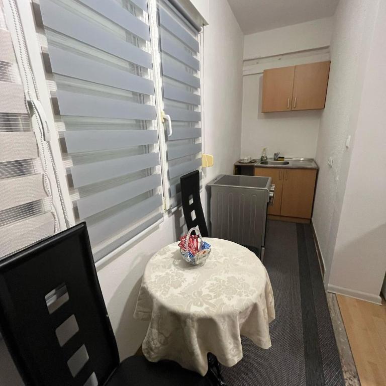 Little Oasis - One-Bedroom Apartment - 4