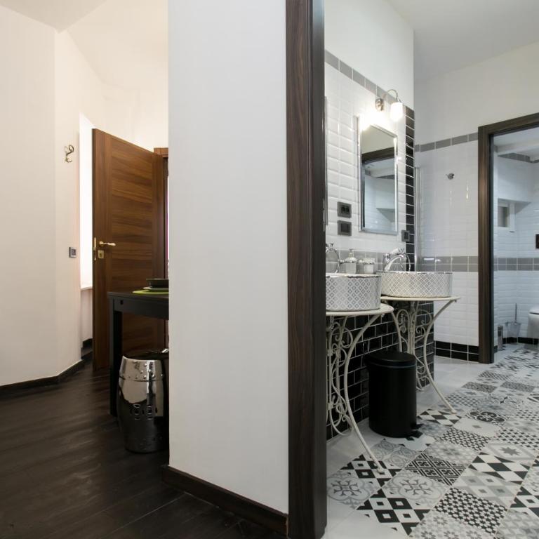 Aparthotel Dei Mercanti - Apartment Black & White - 8