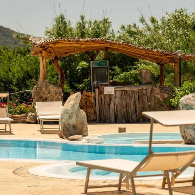 Luxury Oasis Apt Pool & Jacuzzi - Villa - 5