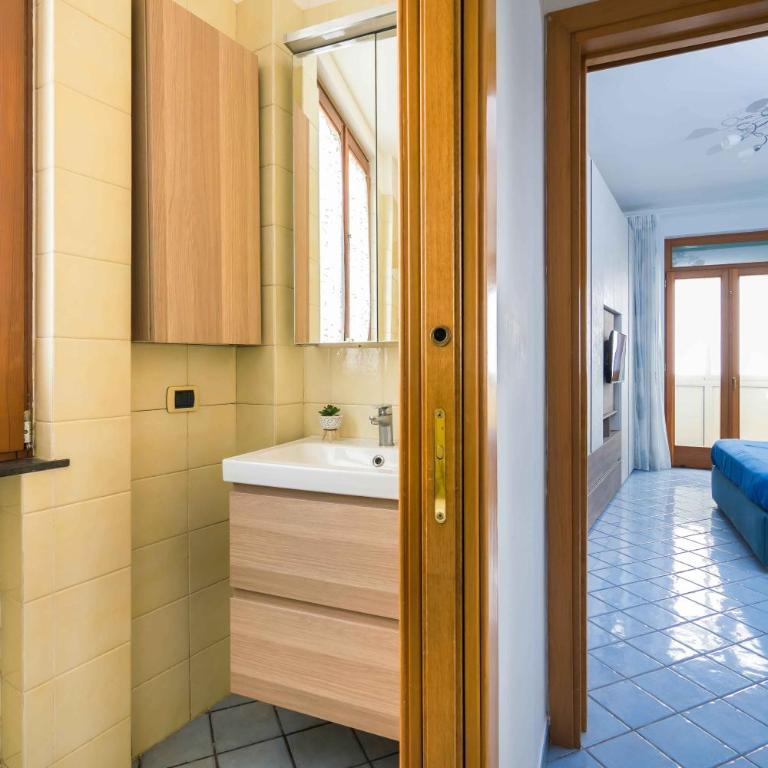 I Tre Delfini apartment in center-Sorrento Coast - Appartamento con 2 Camere da Letto - 14