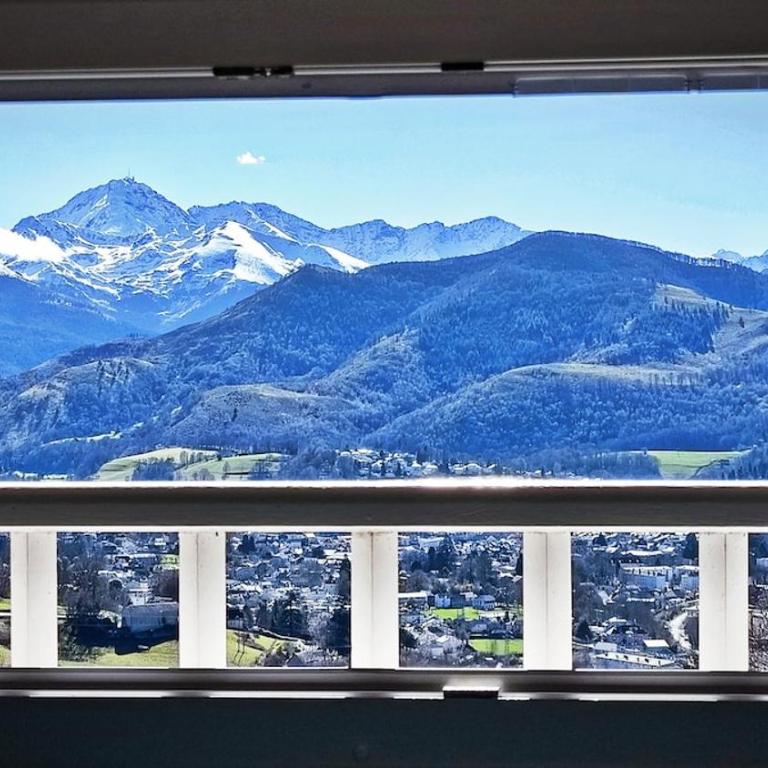 Appartement indépendant au HI PYRENEES - Maison d'hôtes de charme pour vos vacances & ski - Jardin privé de 4000 m2 face au Pic du Midi - 6 min en voiture de Bagnères & 30 min en bus jusqu'à La Mongie et Lourdes - Apartment mit 1 Schlafzimmer - 3