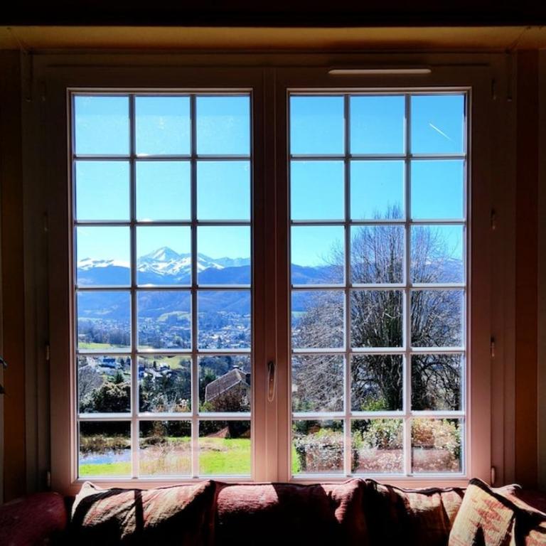 Appartement indépendant au HI PYRENEES - Maison d'hôtes de charme pour vos vacances & ski - Jardin privé de 4000 m2 face au Pic du Midi - 6 min en voiture de Bagnères & 30 min en bus jusqu'à La Mongie et Lourdes - Apartment mit 1 Schlafzimmer - 14