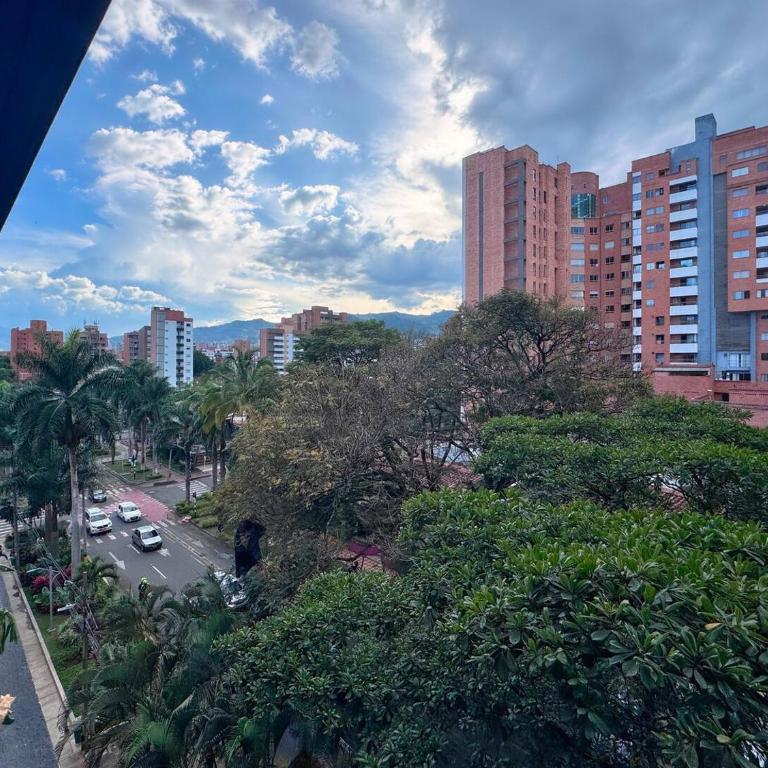 1br Near Unicentro, Upb & 2nd Parque Laureles - Apartamento - 62