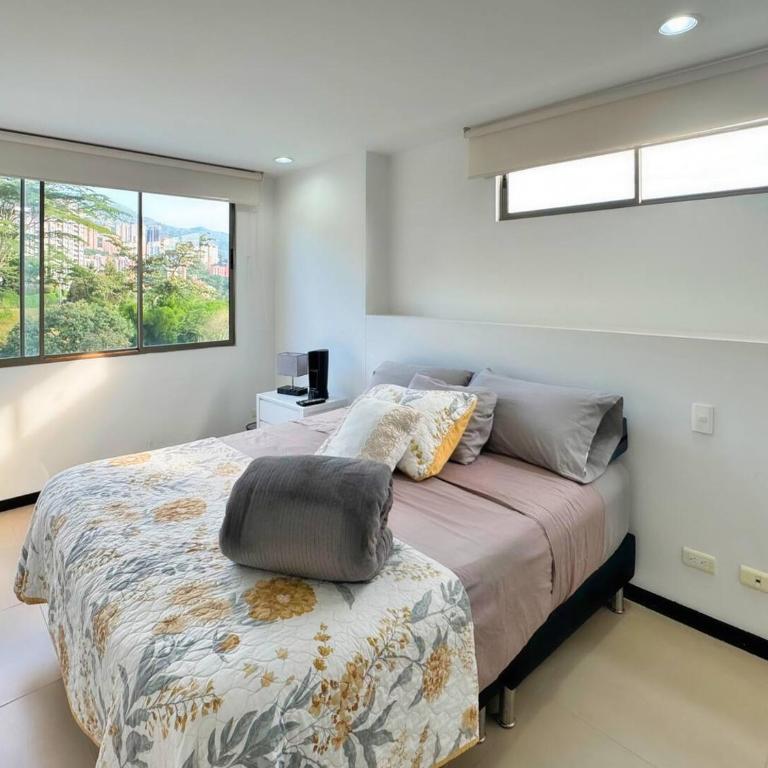 3br Ac Top Location Views El Poblado - Apartamento de 3 dormitorios - 68