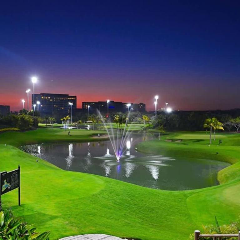 2BD Grand Luxxe Villa Nuevo - Apartamento - 21