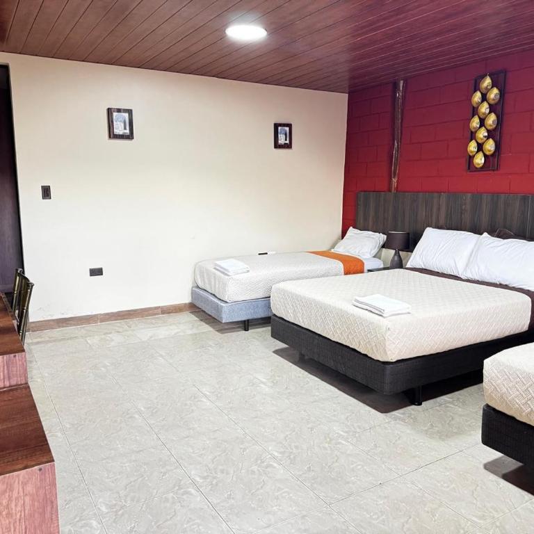 Salamandras Hostería & Spa - Habitación Familiar Estándar - 10