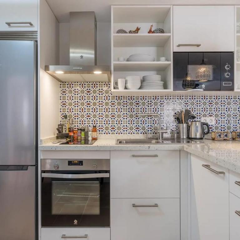 Casa al Andalus - Chic, serene, and Posh Center City Pad - Three-Bedroom Apartment - 13