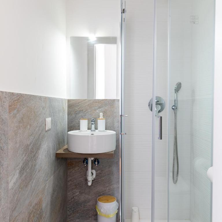 Casa 500 Family & Friends - M3 10 minutes to Duomo - Appartamento con 2 Camere da Letto - 15
