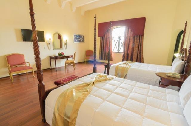 Hotel Castillo de Santa Cecilia - Double Room with 2 Double Beds - 4
