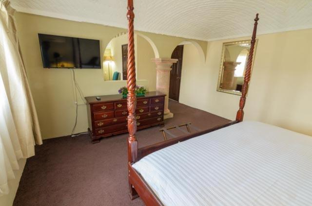 Hotel Castillo de Santa Cecilia - King Room - 4