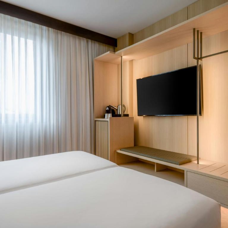 AC Hotel Firenze by Marriott - Camera Standard Plus Doppia con Letti Singoli - 1