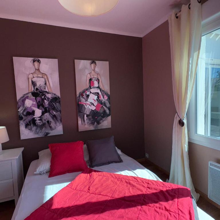 Maison Spacieuse avec Piscine Privée et Jardin à Saint Jean de Monts - FR-1-323-381 - Maison de Vacances - 31