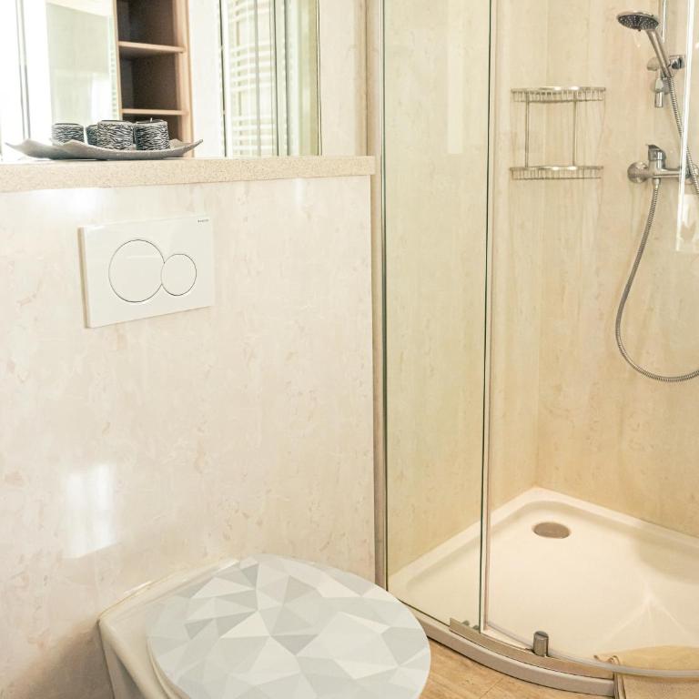 Zirben Diamant Zimmer zum fairen Preis - Doppelzimmer mit Bergblick - 11