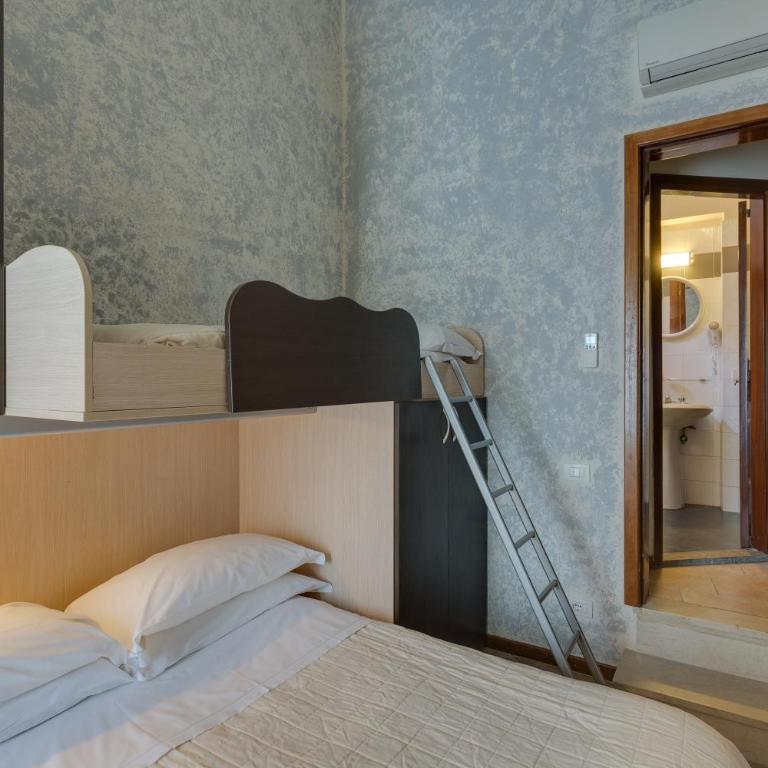Casa Billi - Triple Room with Private Internal Bathroom - 6