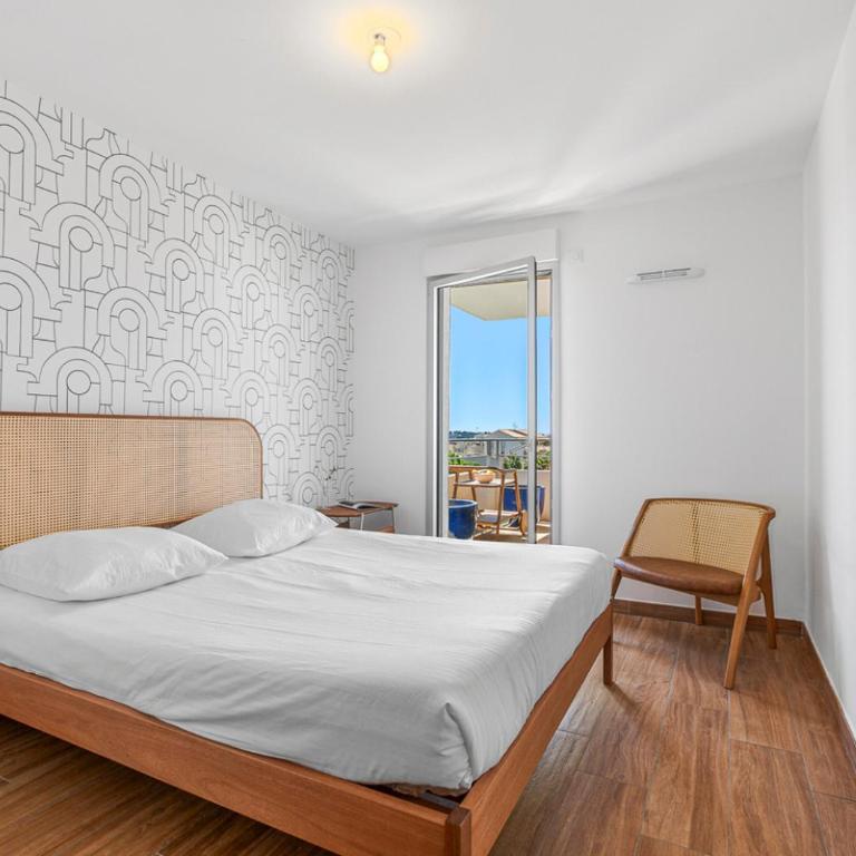 Le 701, Climatisé, toit terrasse vue mer, parking - Three-Bedroom Apartment - 14