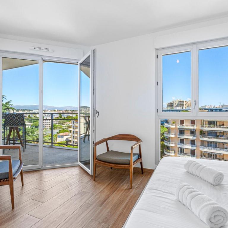 Le 701, Climatisé, toit terrasse vue mer, parking - Three-Bedroom Apartment - 18