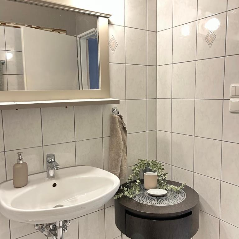 Happy Künstlerflair - Studio-Apartment mit Queensize-Bett - 17