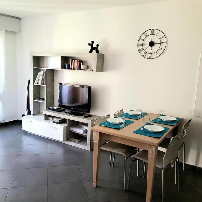 Les Petites Alpes - Apt 5 Prs - 3 min des plages - climatisation - Two-Bedroom Apartment - 1