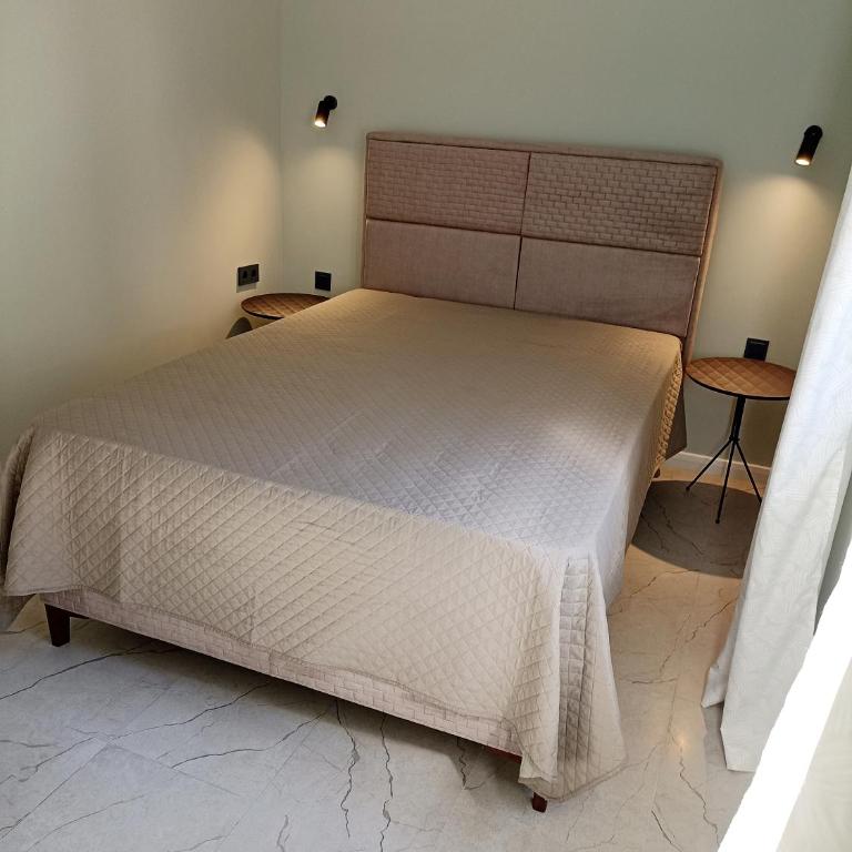 Vibrant BayView Apartment Kotor - One-Bedroom Apartment - 15