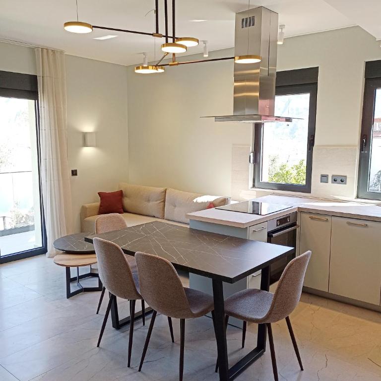Vibrant BayView Apartment Kotor - One-Bedroom Apartment - 11