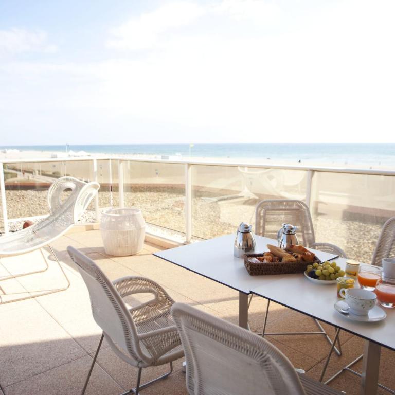 Grand Hôtel Les Flamants Roses Thalasso & Spa - Suite Prestige avec Accès Gratuit au Spa - Vue sur Mer - 8