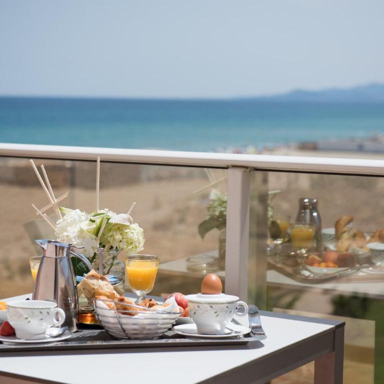 Grand Hôtel Les Flamants Roses Thalasso & Spa - Suite avec Accès Gratuit au Spa - Vue sur Mer - 5