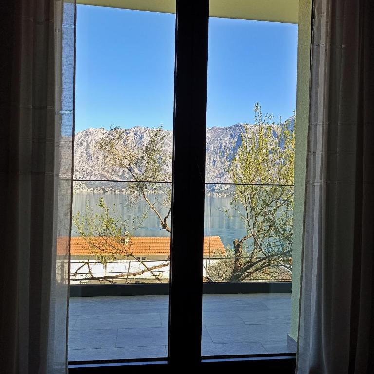 Epic BayView Apartment Kotor - One-Bedroom Apartment - 12