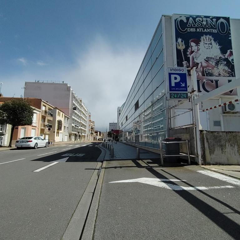 Bel Appart T2 3 étoiles Parking inclus et la plage à 2 min ! - Apartment mit 1 Schlafzimmer - 16