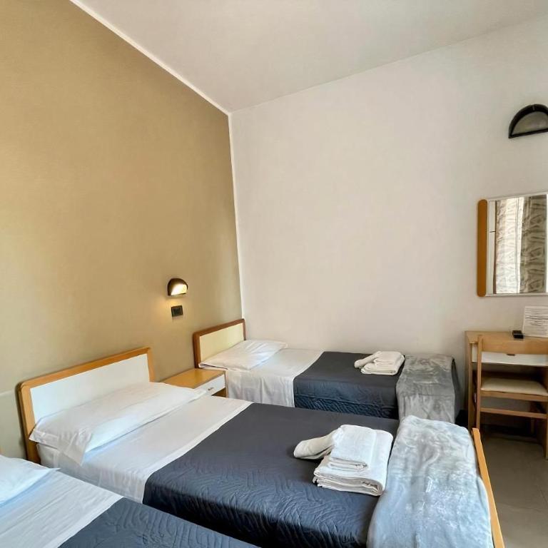 Hotel Quisisana - Triple Room - 5
