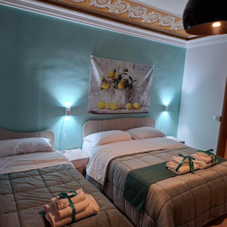 B&B Le Lumìe L' antico Cortile Camere Con Cucina Privata With Private Kitchen - Camera Familiare con Balcone - 36