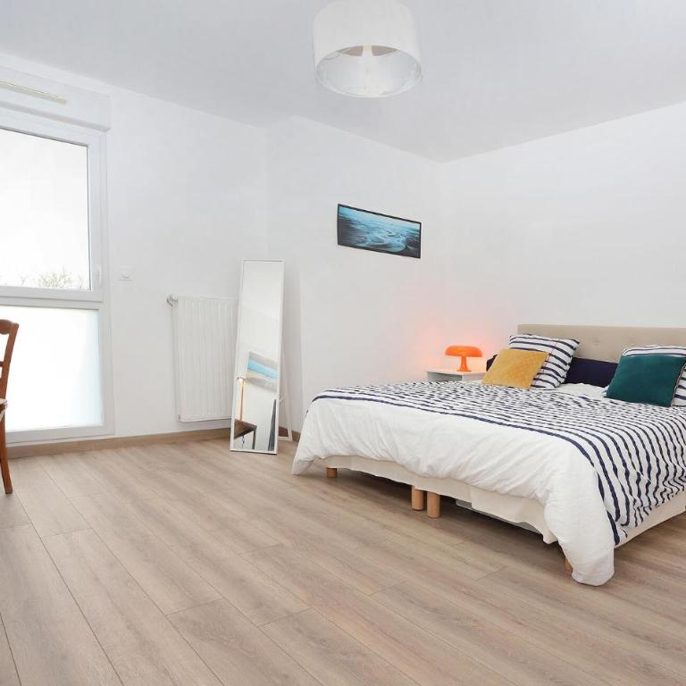 3 Bedroom Lovely Apartment In Saint-Malo - Appartement 3 Chambres - 10