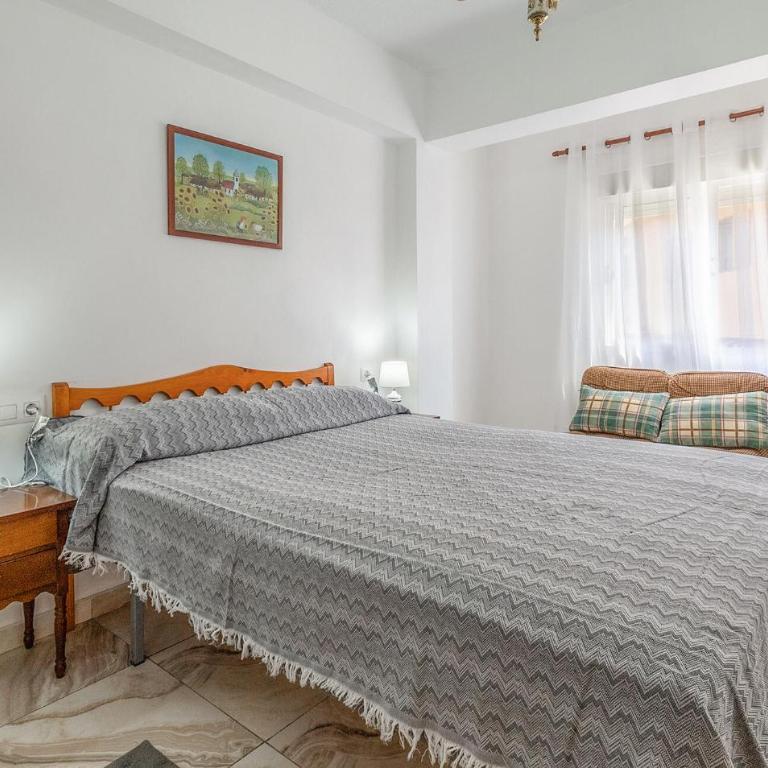 Beautiful Apartment In Torrevieja - Apartamento de 3 dormitorios - 5