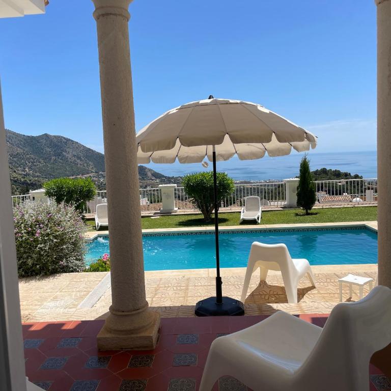 Villa Ana Maria - Villa - 25