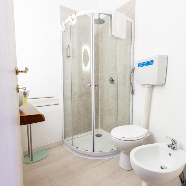 Corso 151 - Double Room with Private External Bathroom - 12