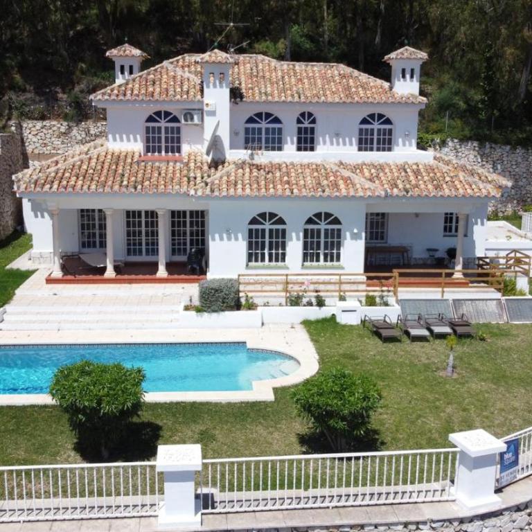 Villa Ana Maria - Villa - 24