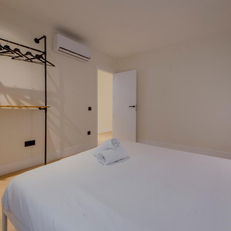 Malasaña cálida para 4, ven a San Bernardo 20 E3 - One-Bedroom Apartment - 10