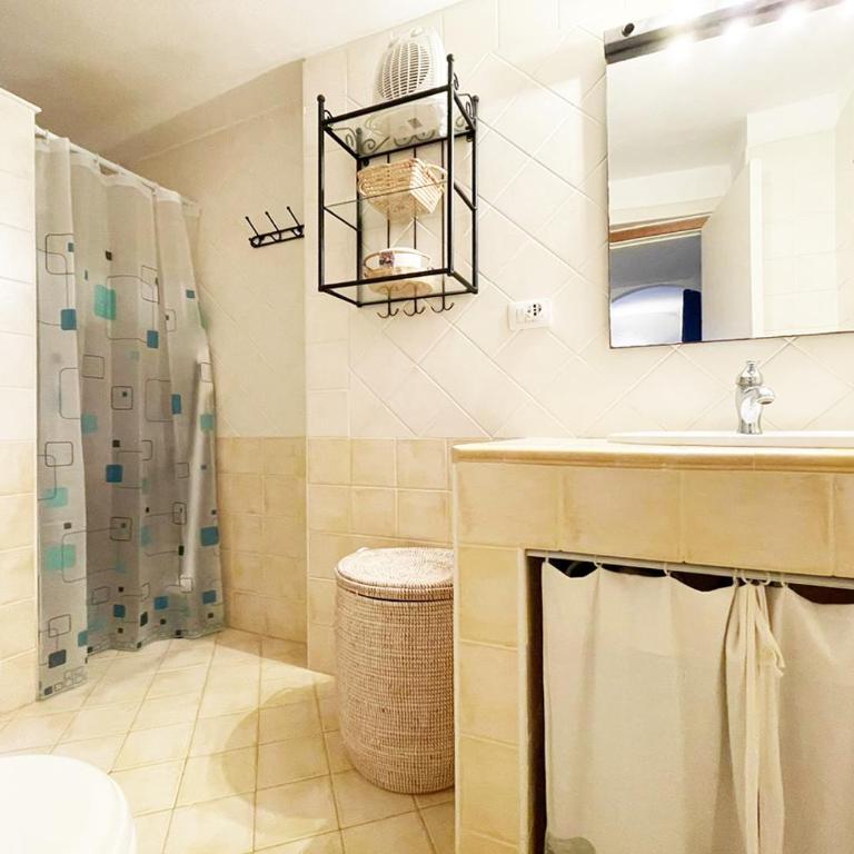 LaureLiving Holiday Home Residenza Luisa - One-Bedroom Apartment - 15